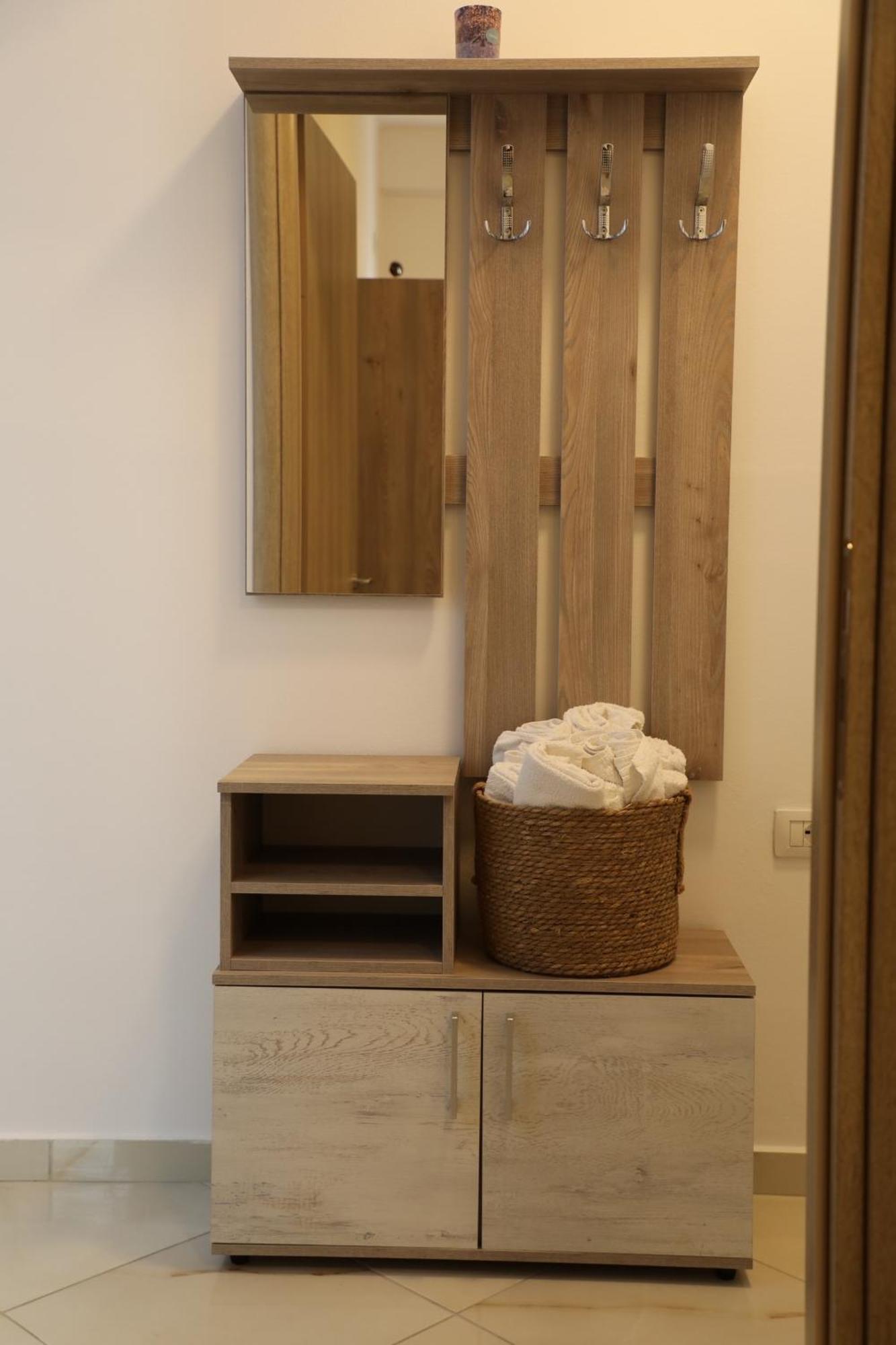 Saranda Apartaments Meta ภายนอก รูปภาพ